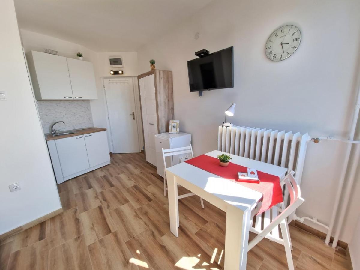 Sunset Apartment Beograd Ngoại thất bức ảnh